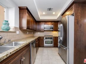 7249 Franklin Avenue 203, Los Angeles CA 90046