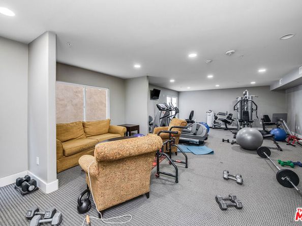 7249 Franklin Avenue 203, Los Angeles CA 90046