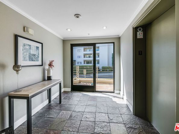 7249 Franklin Avenue 203, Los Angeles CA 90046