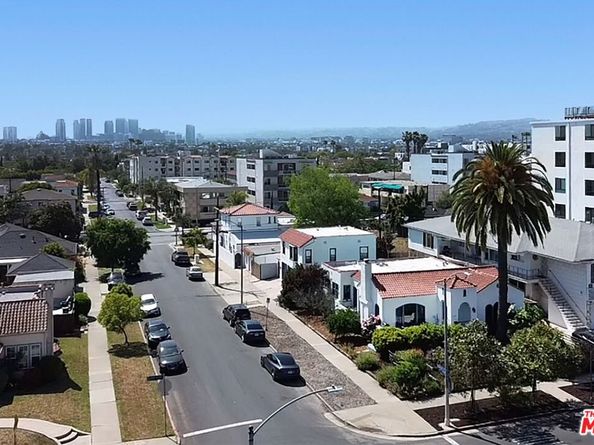 1569 S Orange Grove Avenue, Los Angeles CA 90019