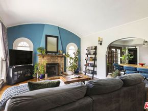 1569 S Orange Grove Avenue, Los Angeles CA 90019