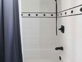 1569 S Orange Grove Avenue, Los Angeles CA 90019