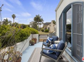 1569 S Orange Grove Avenue, Los Angeles CA 90019