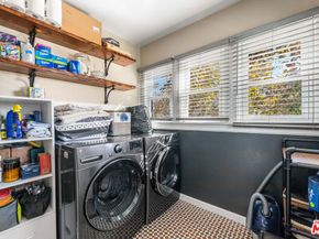 1569 S Orange Grove Avenue, Los Angeles CA 90019