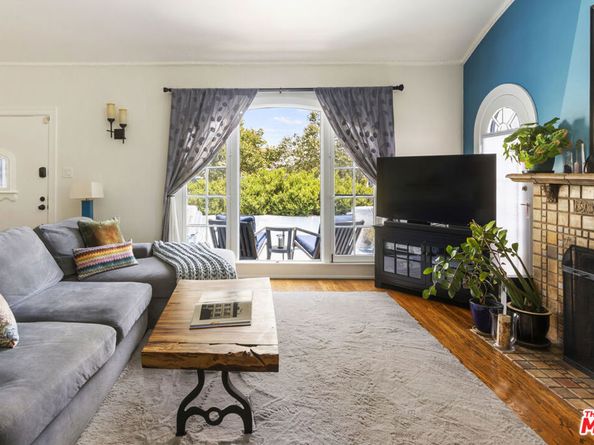 1569 S Orange Grove Avenue, Los Angeles CA 90019