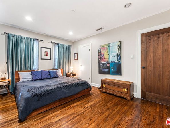 1569 S Orange Grove Avenue, Los Angeles CA 90019