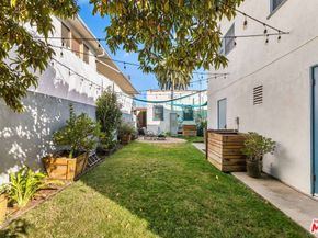 1569 S Orange Grove Avenue, Los Angeles CA 90019