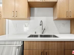 837 11th Street 7, Santa Monica CA 90403