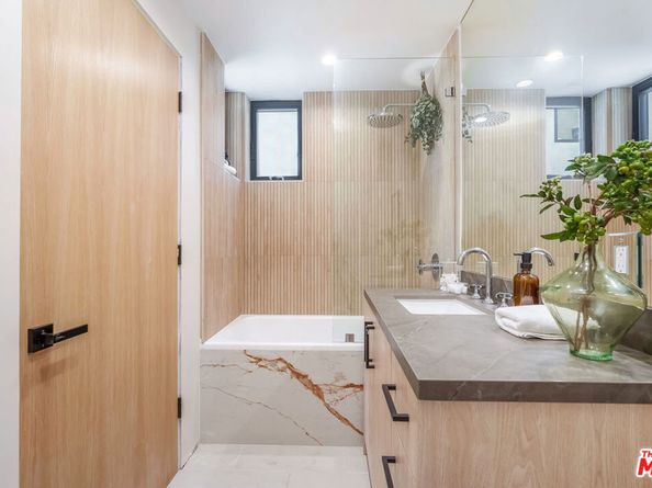 1861 Barry Avenue, Los Angeles CA 90025