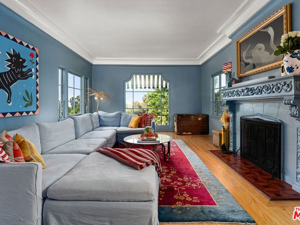 7918 Hillside Avenue, Los Angeles CA 90046