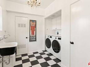 7918 Hillside Avenue, Los Angeles CA 90046