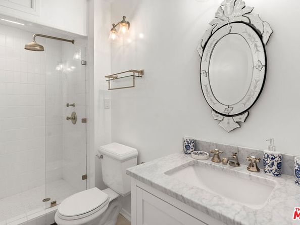 7918 Hillside Avenue, Los Angeles CA 90046