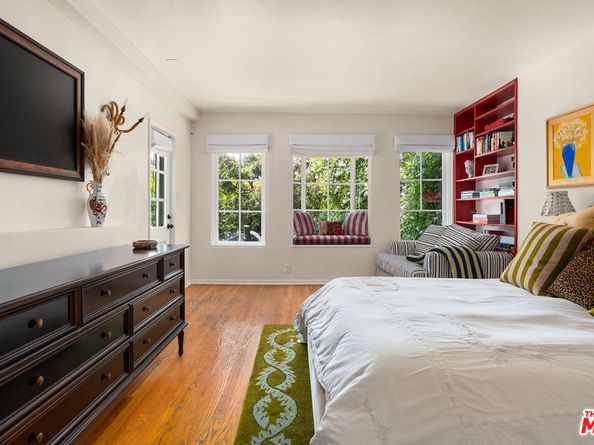 7918 Hillside Avenue, Los Angeles CA 90046