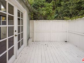1301 Stanford St, Santa Monica CA 90404