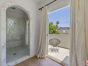 736 S Cloverdale Avenue, Los Angeles CA 90036