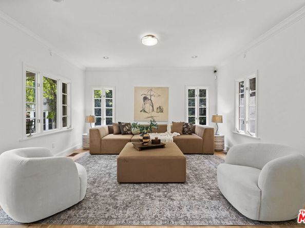 736 S Cloverdale Avenue, Los Angeles CA 90036