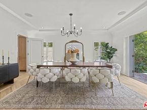 736 S Cloverdale Avenue, Los Angeles CA 90036