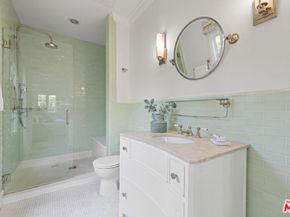 736 S Cloverdale Avenue, Los Angeles CA 90036