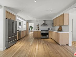 736 S Cloverdale Avenue, Los Angeles CA 90036