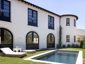 2720 Glendower Avenue, Los Angeles CA 90027