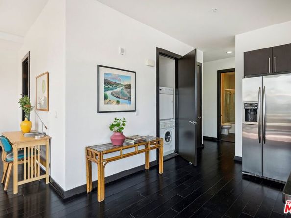 655 S Hope Street 1604, Los Angeles CA 90017