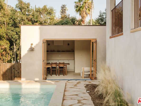 1568 Murray Circle, Los Angeles CA 90026