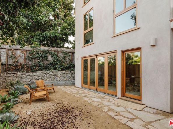 1568 Murray Circle, Los Angeles CA 90026