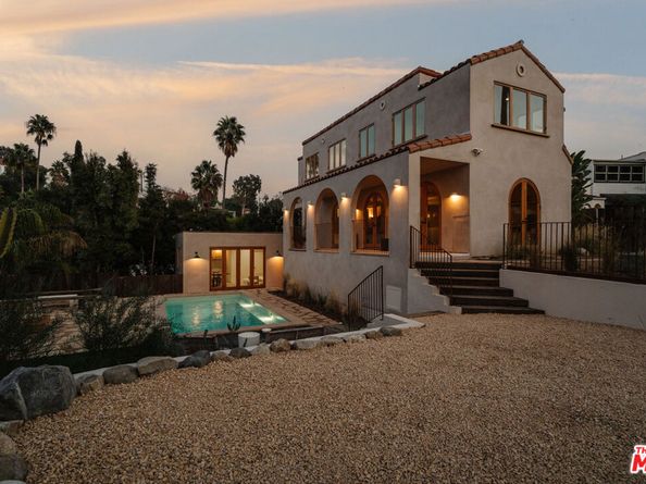 1568 Murray Circle, Los Angeles CA 90026