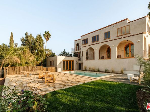 1568 Murray Circle, Los Angeles CA 90026