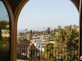 1568 Murray Circle, Los Angeles CA 90026