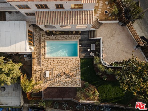 1568 Murray Circle, Los Angeles CA 90026