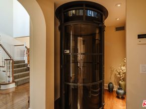 2179 Ridge Drive, Los Angeles CA 90049