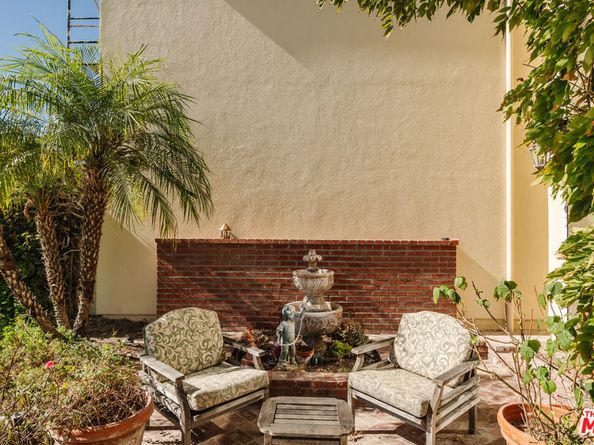 2179 Ridge Drive, Los Angeles CA 90049
