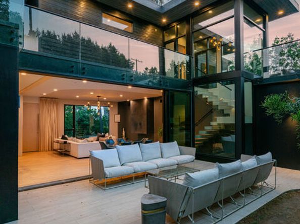7431 Franklin Avenue, Los Angeles CA 90046