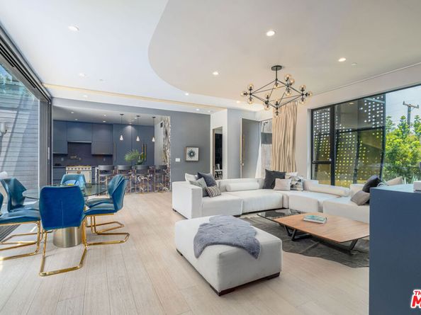 7431 Franklin Avenue, Los Angeles CA 90046