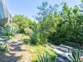 7431 Franklin Avenue, Los Angeles CA 90046