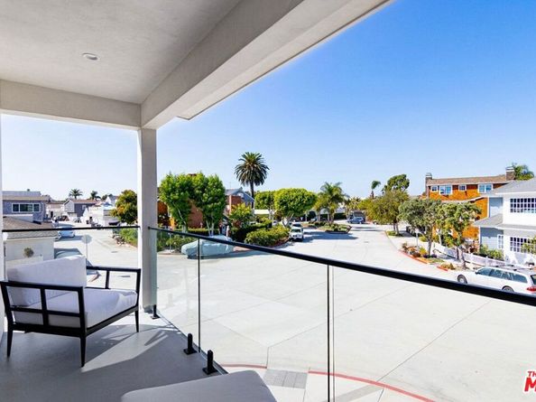 1703 Plaza Del Sur, Newport Beach CA 92661