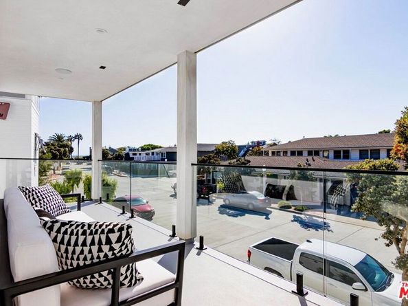 1703 Plaza Del Sur, Newport Beach CA 92661