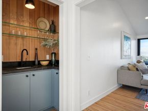 4301 Don Arellanes Drive, Los Angeles CA 90008