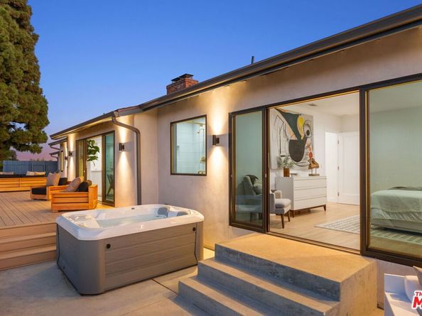 4301 Don Arellanes Drive, Los Angeles CA 90008