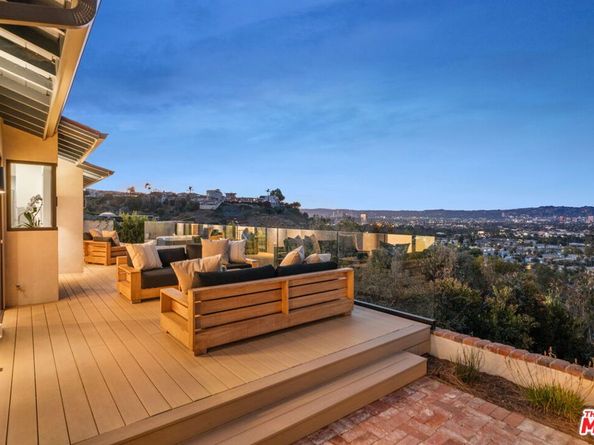 4301 Don Arellanes Drive, Los Angeles CA 90008