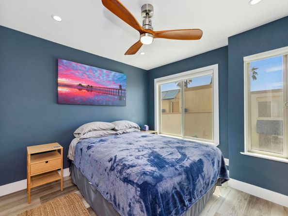 711 Pacific Coast Highway 206, Huntington Beach CA 92648