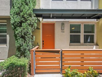 758 Seaside Street