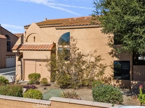 5291 Colodny Drive 13, Agoura Hills CA 91301