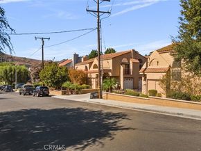 5291 Colodny Drive 13, Agoura Hills CA 91301