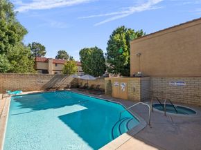 5291 Colodny Drive 13, Agoura Hills CA 91301