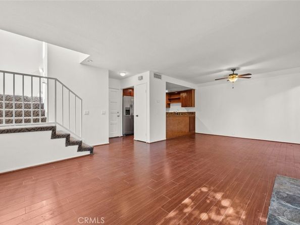 5291 Colodny Drive 13, Agoura Hills CA 91301
