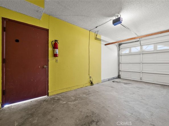5291 Colodny Drive 13, Agoura Hills CA 91301