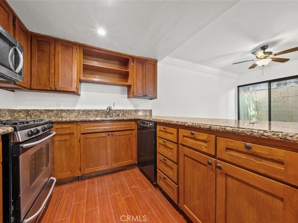 5291 Colodny Drive 13, Agoura Hills CA 91301