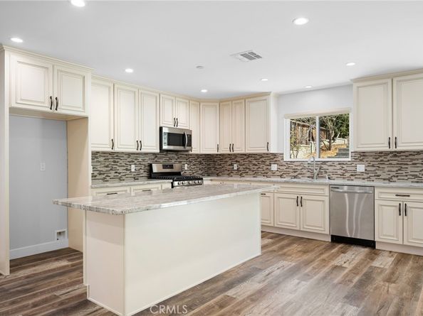 8600 Bluffdale Drive, Sun Valley CA 91352